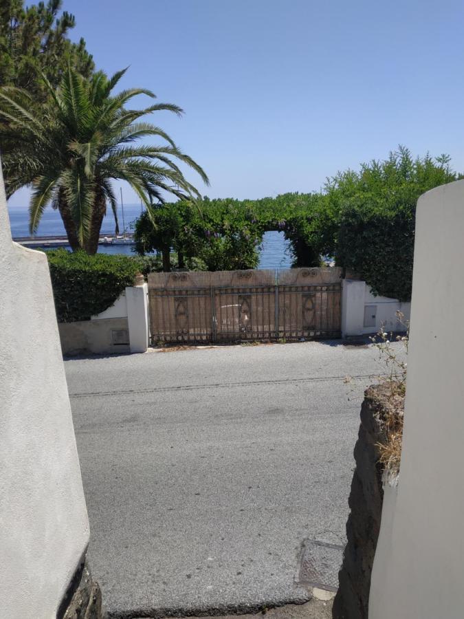 Villetta Punta Granata Santa Marina Salina Bagian luar foto